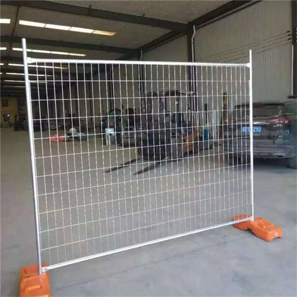 白色車間隔離網(wǎng) 方格子護(hù)欄 倉庫無縫連接機(jī)器人防護(hù)網(wǎng)